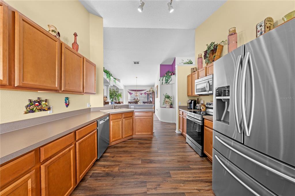 2513 CROWN RIDGE CIRCLE gallery image #16