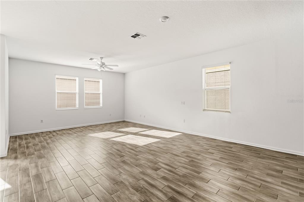 1736 FULFILLMENT DR gallery image #5