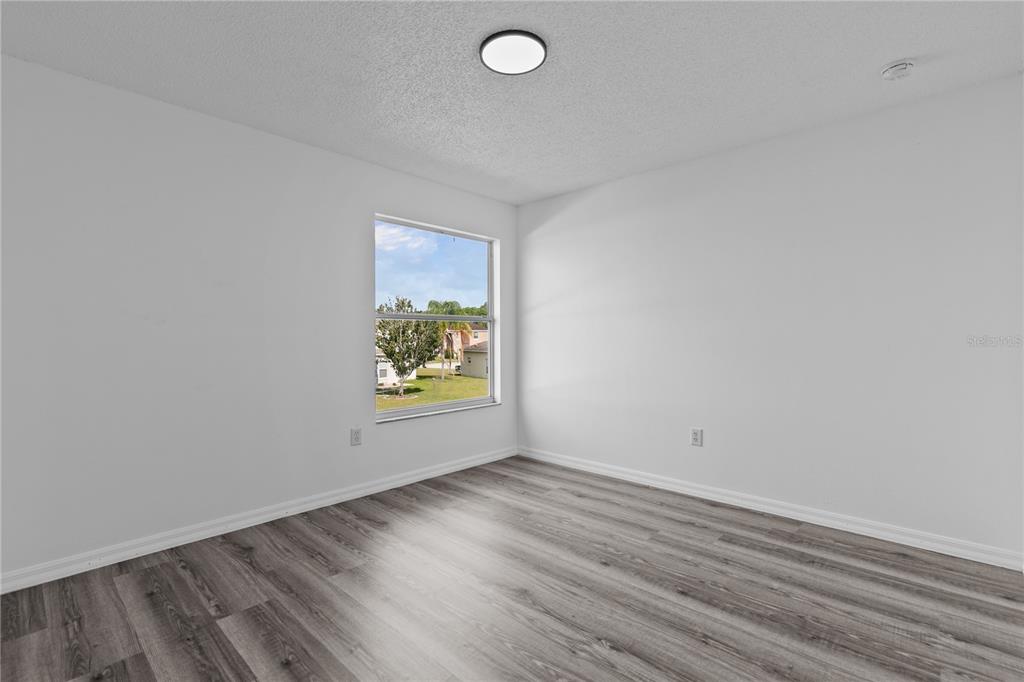 4556 FICUS TREE ROAD gallery image #34