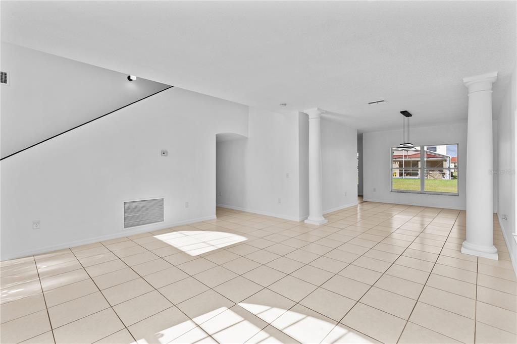 4556 FICUS TREE ROAD gallery image #8