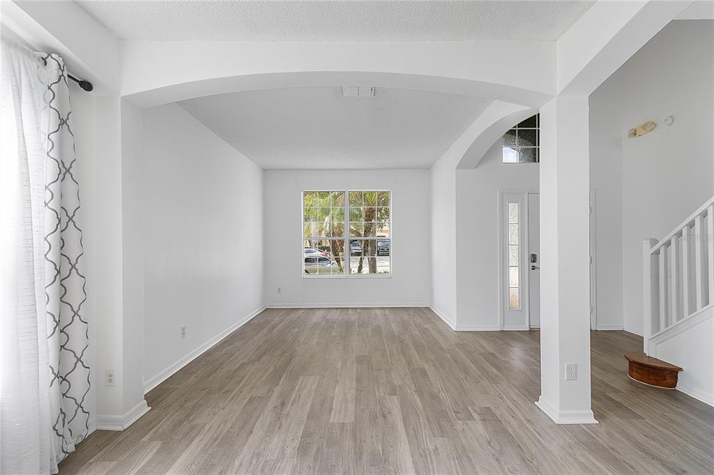 1060 SEASONS BOULEVARD gallery image #11
