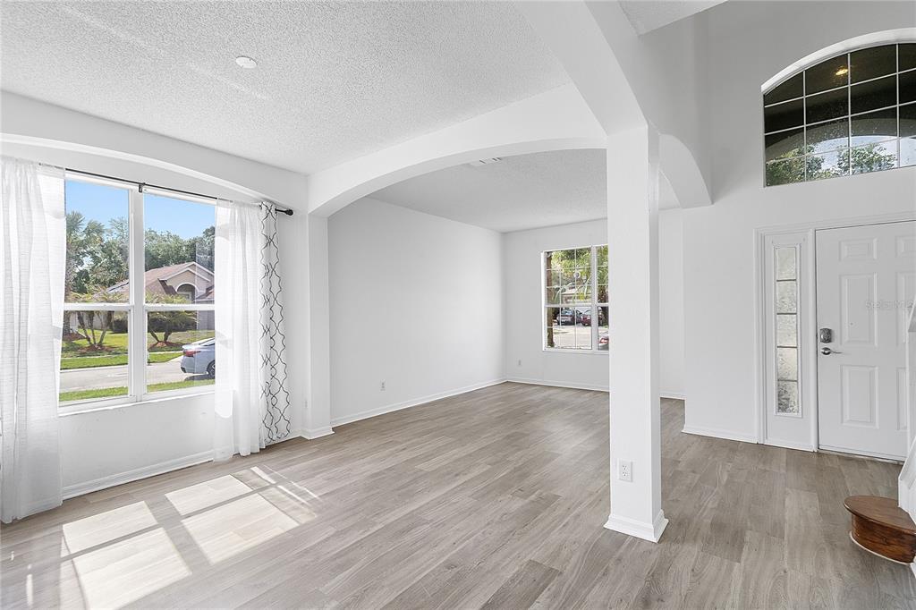 1060 SEASONS BOULEVARD gallery image #12