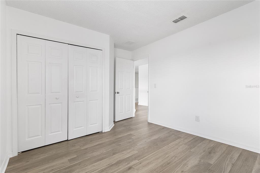 1060 SEASONS BOULEVARD gallery image #27