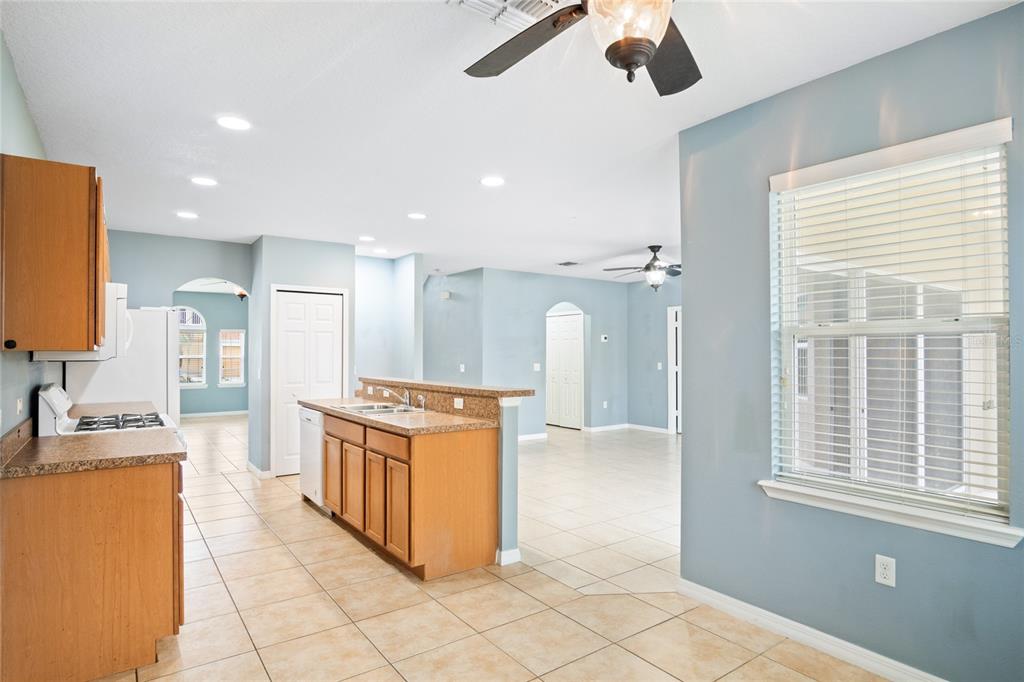 118 MIRO DRIVE gallery image #13