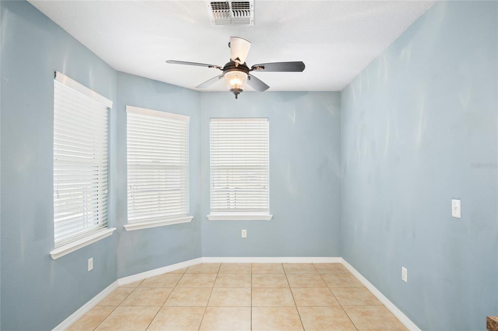 118 MIRO DRIVE gallery image #14