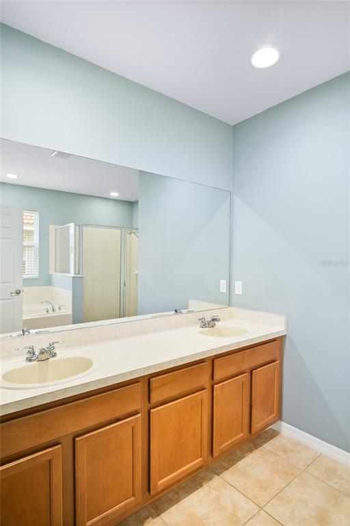 118 MIRO DRIVE gallery image #24