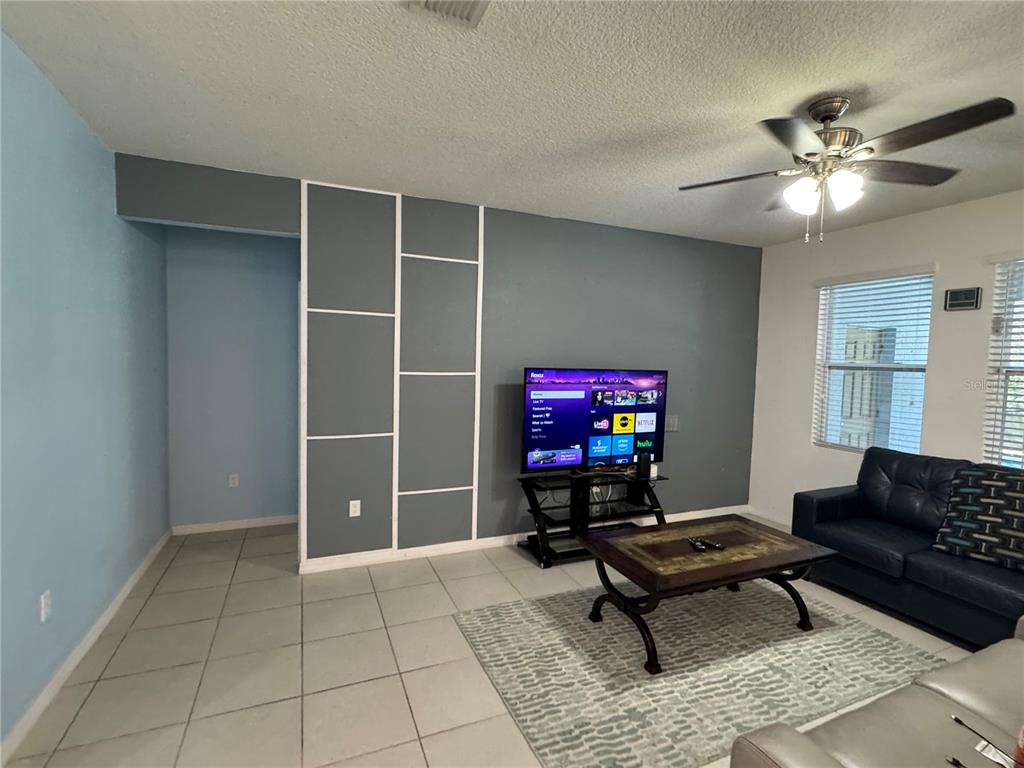 5231 WILDWOOD WAY gallery image #11