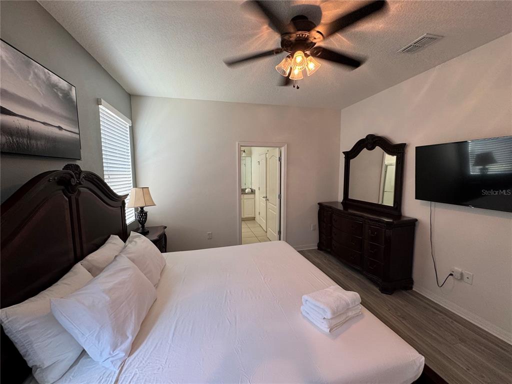 5231 WILDWOOD WAY gallery image #17
