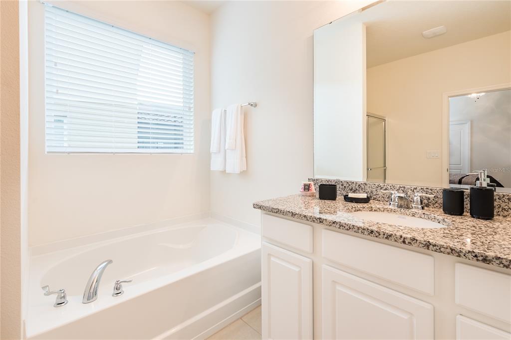 5231 WILDWOOD WAY gallery image #20