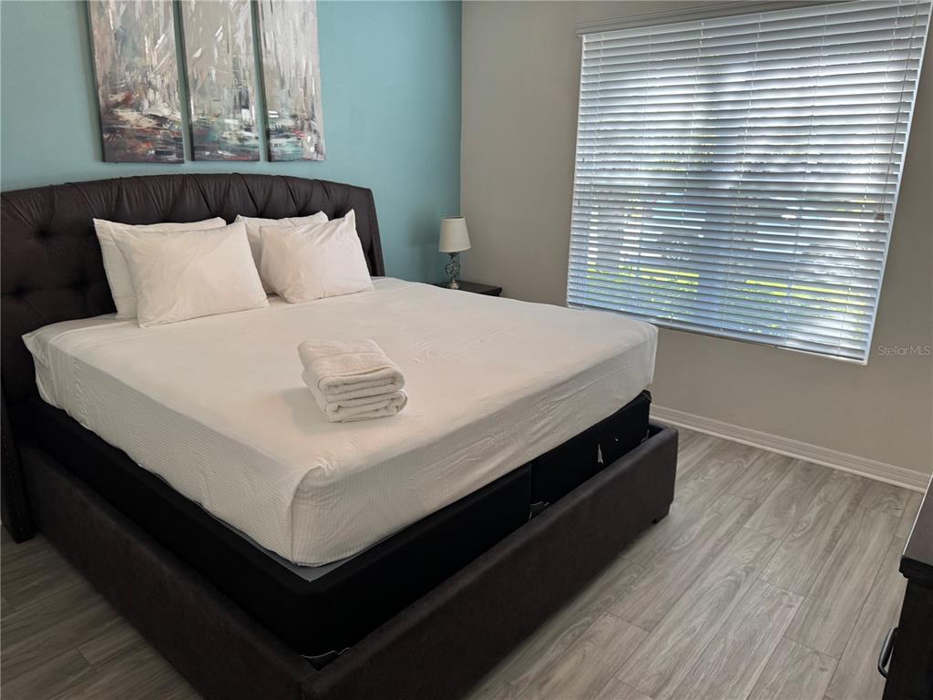 5231 WILDWOOD WAY gallery image #22