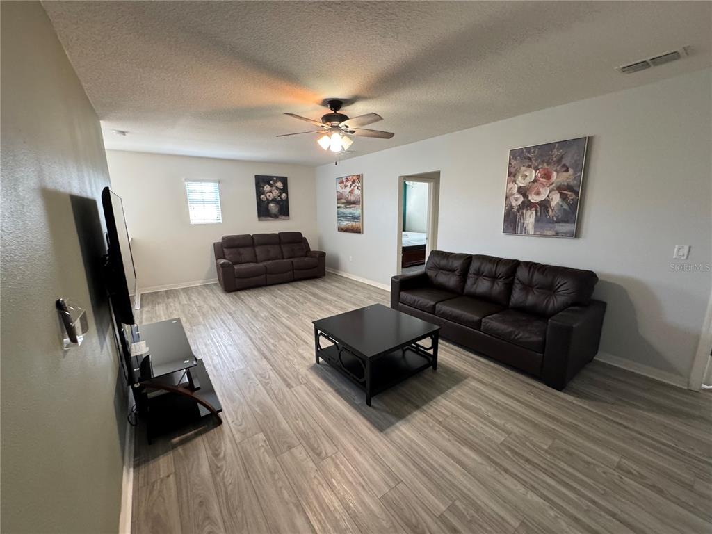 5231 WILDWOOD WAY gallery image #31