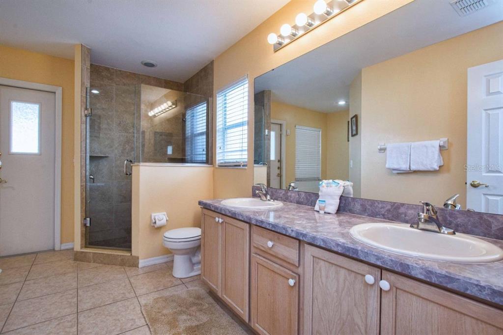 1529 INDIAN OAKS TRAIL gallery image #26