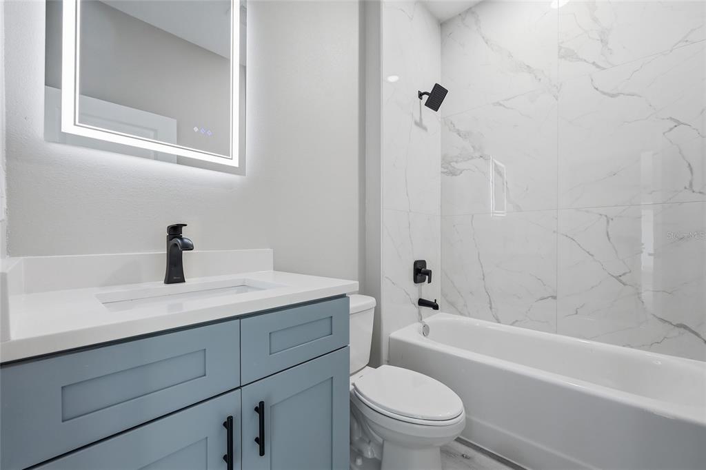 367 CAMELLIA COURT gallery image #20