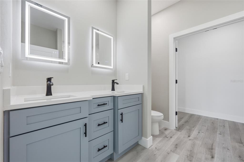 367 CAMELLIA COURT gallery image #25