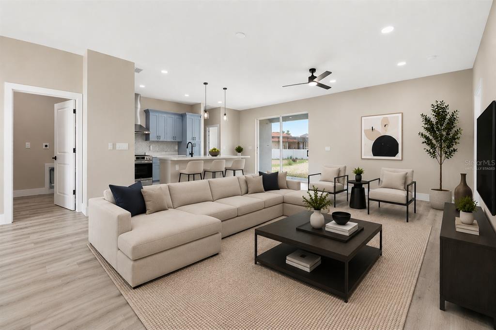 367 CAMELLIA COURT gallery image #4