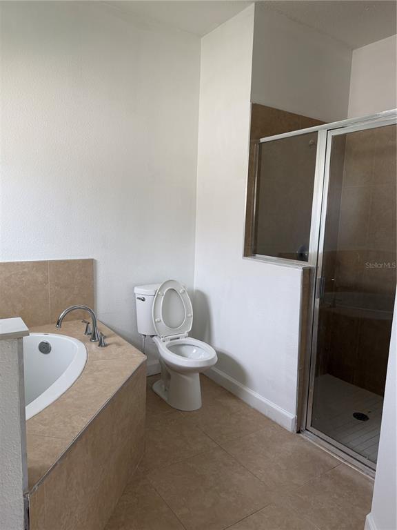 28 BOLTON COURT gallery image #4