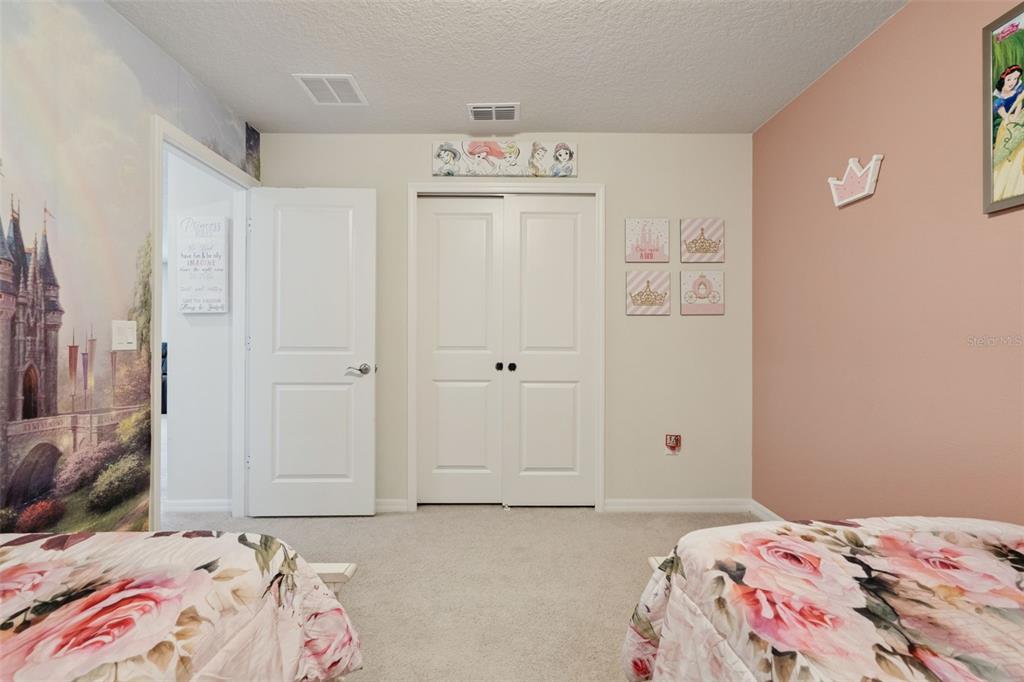 1876 SUMMER DRIVE gallery image #23