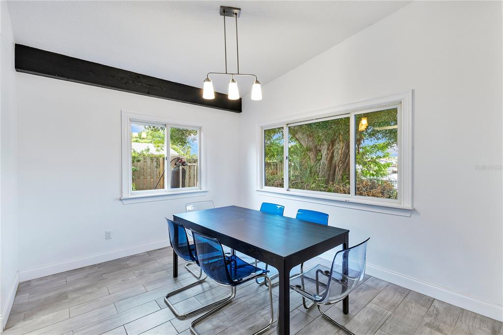 1448 FLAMINGO DRIVE gallery image #5