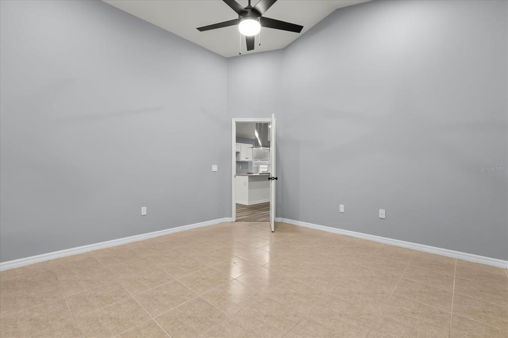 460 MARTIGUES DRIVE gallery image #13