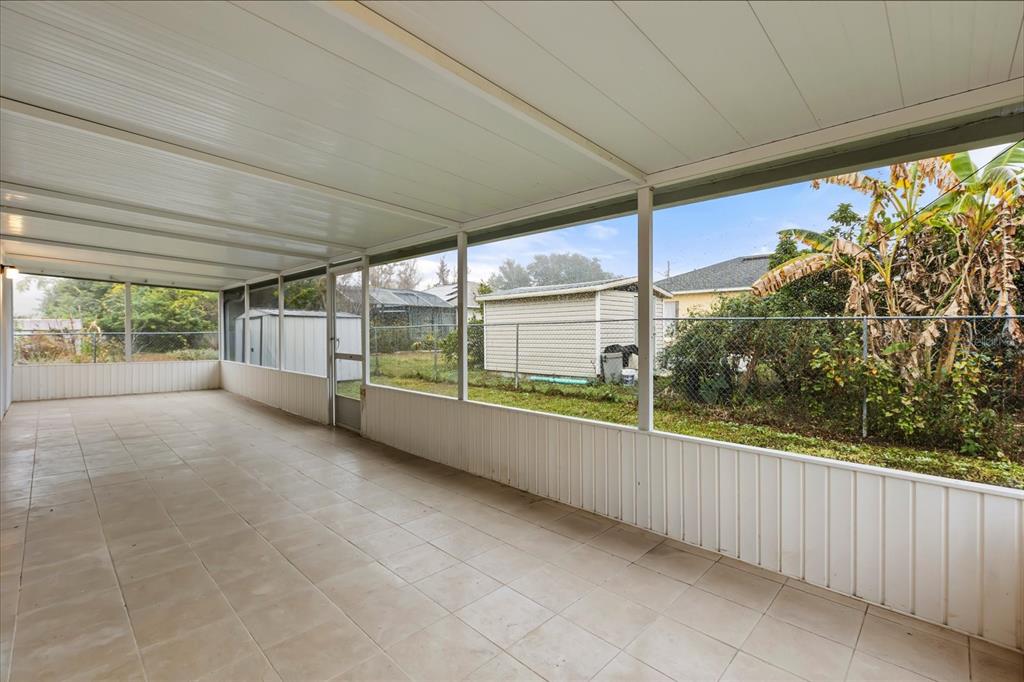 460 MARTIGUES DRIVE gallery image #21