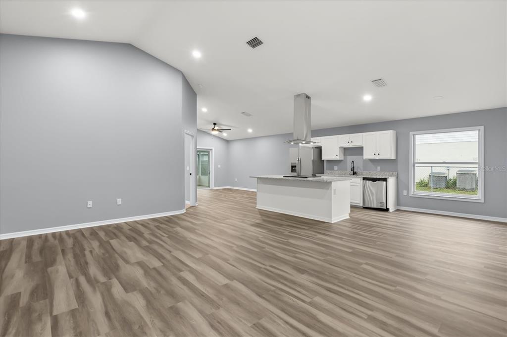 460 MARTIGUES DRIVE gallery image #4