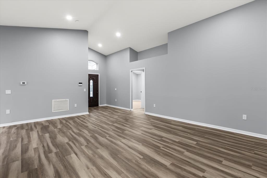 460 MARTIGUES DRIVE gallery image #8