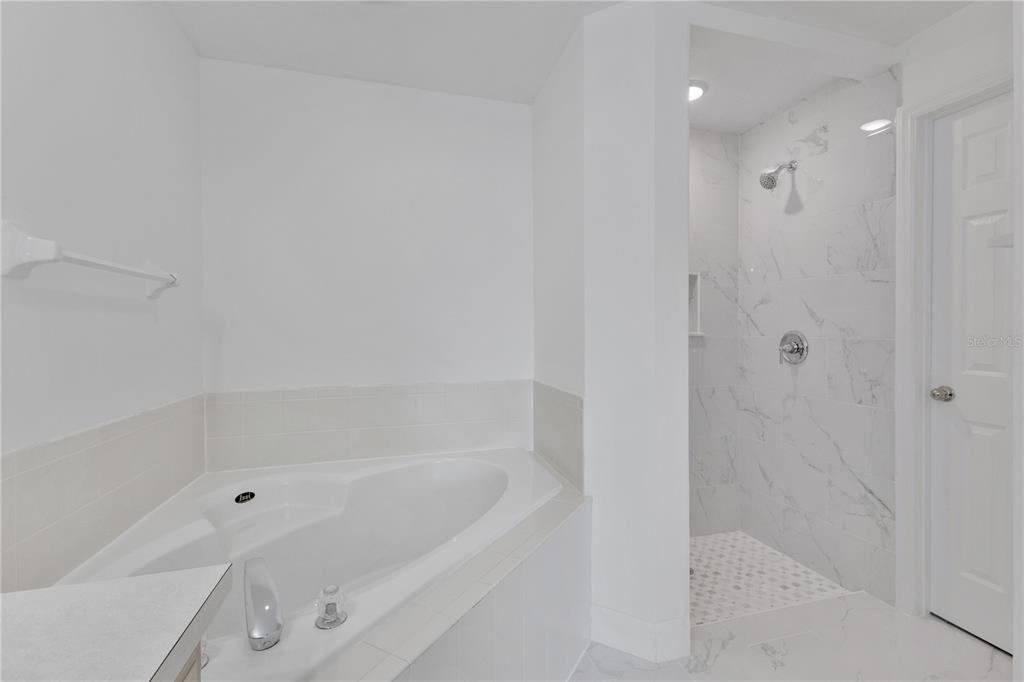 617 BROCKTON DRIVE gallery image #9