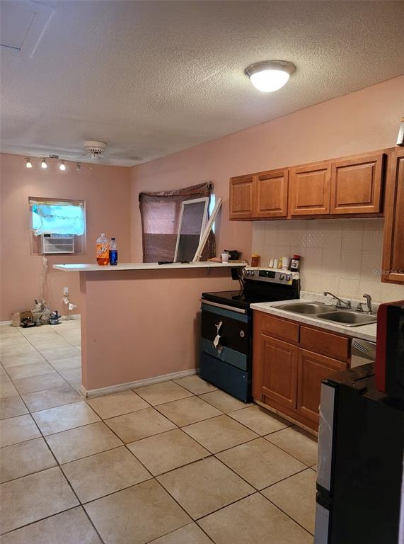 107 E CYPRESS STREET gallery image #14
