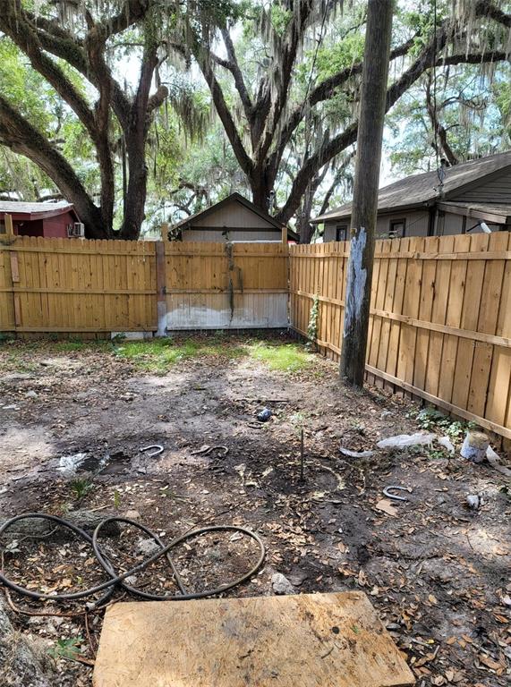 107 E CYPRESS STREET gallery image #18