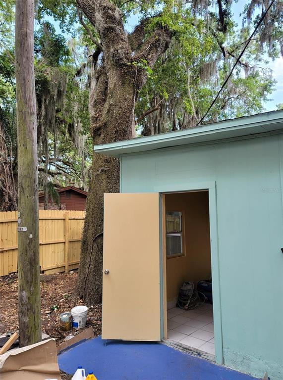 107 E CYPRESS STREET gallery image #3