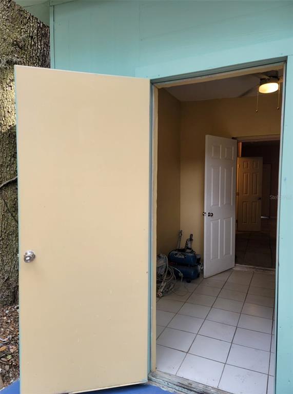 107 E CYPRESS STREET gallery image #4