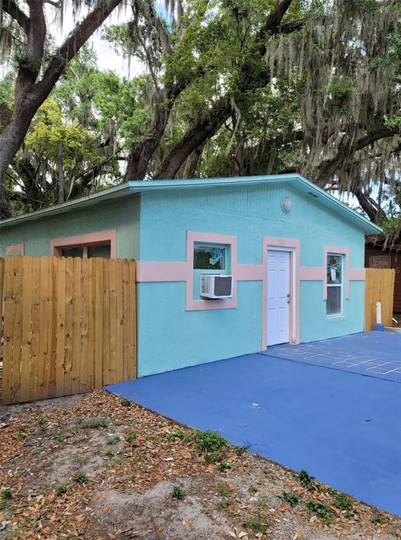 107 E CYPRESS STREET gallery image #5