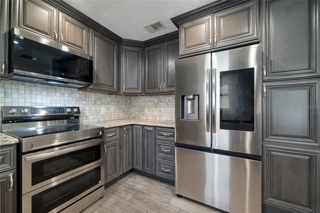 2680 SHADYBRANCH DRIVE gallery image #15