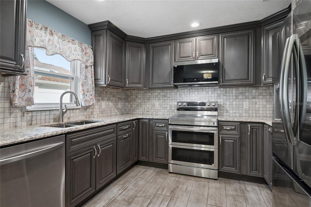 2680 SHADYBRANCH DRIVE gallery image #17