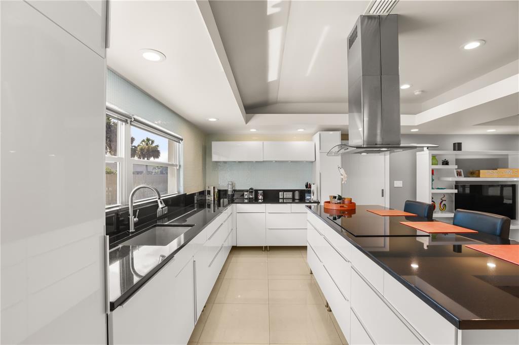 10539 WOODWAY DRIVE gallery image #10
