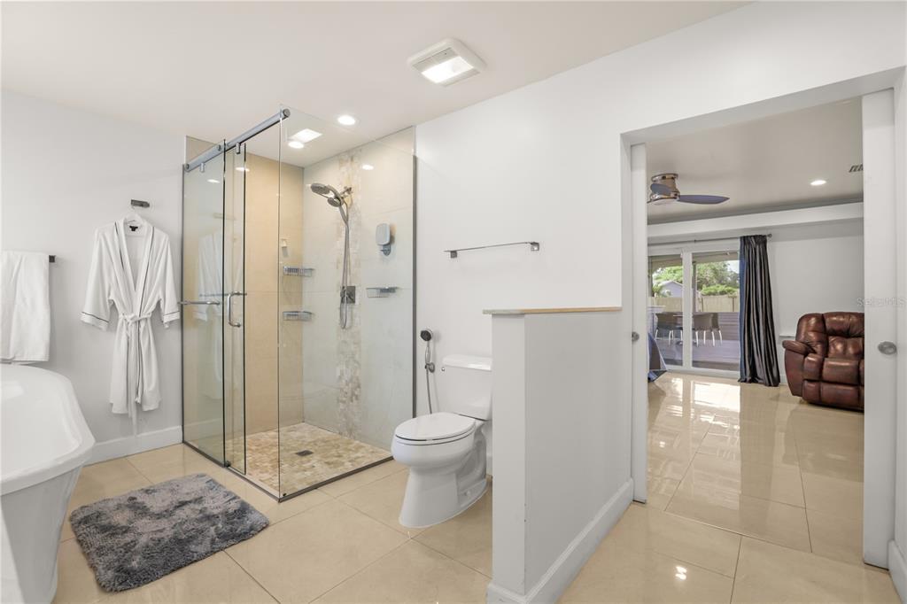 10539 WOODWAY DRIVE gallery image #27