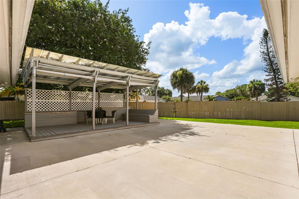 10539 WOODWAY DRIVE gallery image #32