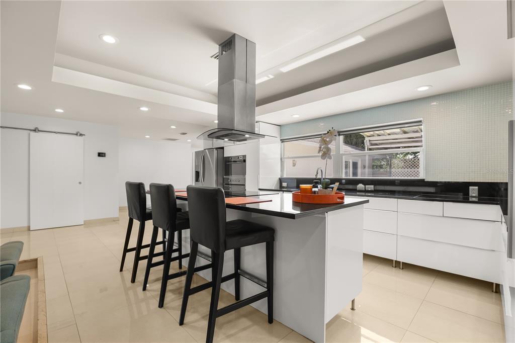 10539 WOODWAY DRIVE gallery image #8