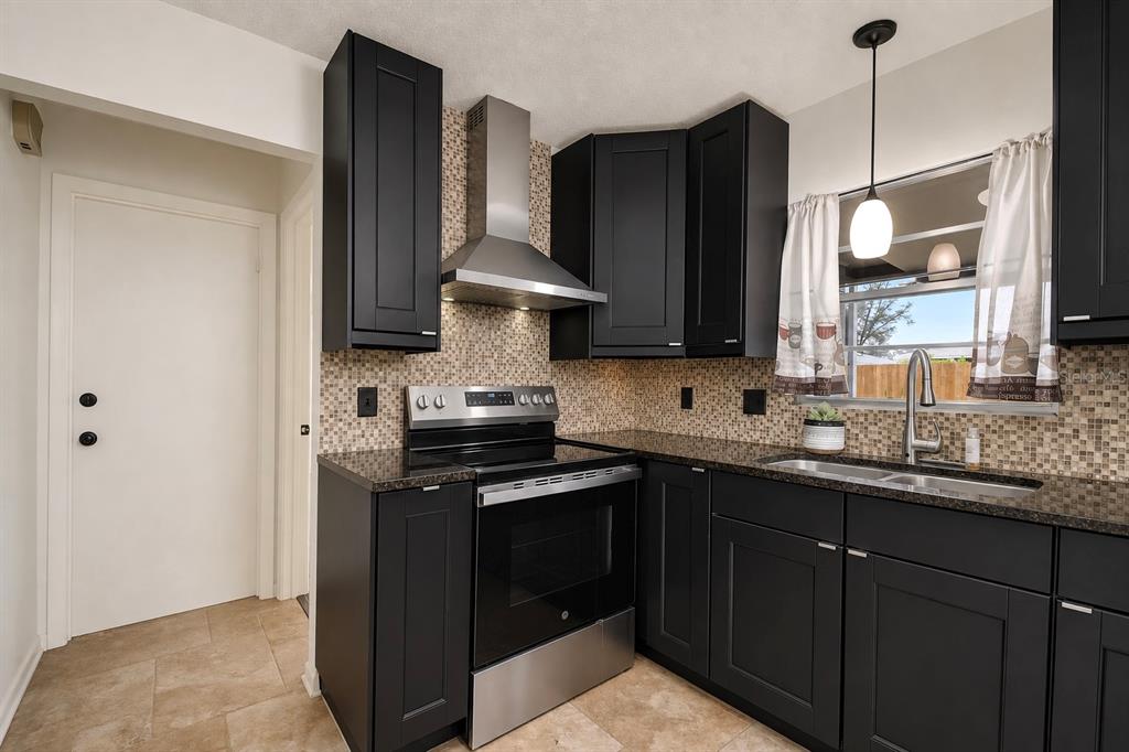 4931 TELLSON PLACE gallery image #13