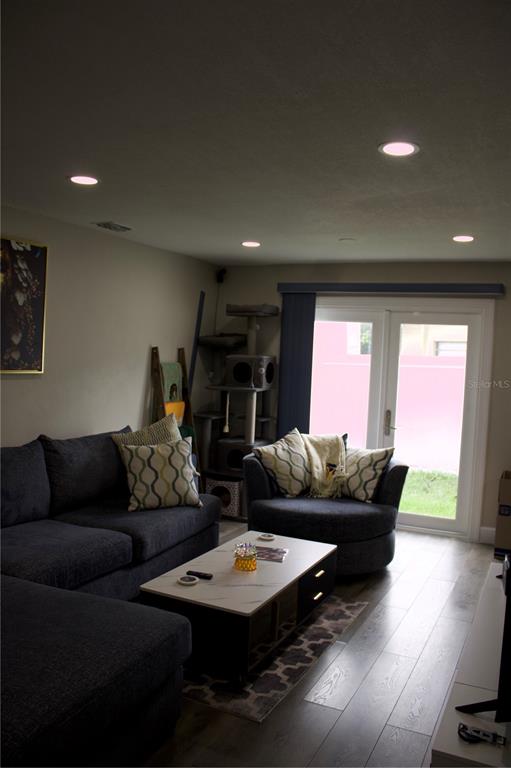315 AMADOR CIRCLE gallery image #12