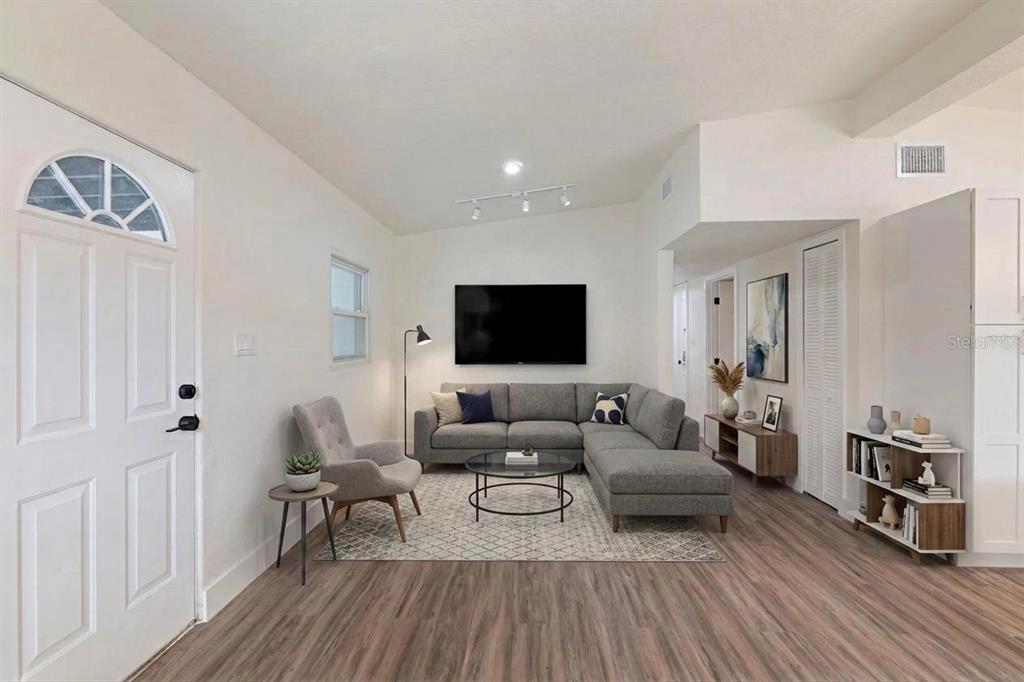 4431 SOUTHMORE DRIVE gallery image #11