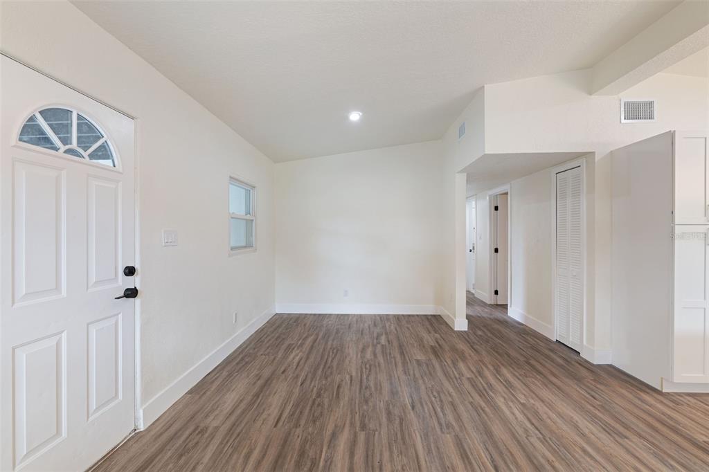 4431 SOUTHMORE DRIVE gallery image #12