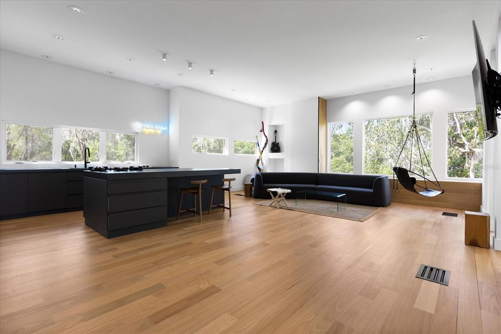 3807 S SEMORAN BOULEVARD gallery image #36