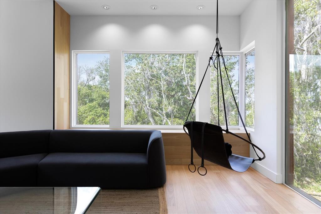 3807 S SEMORAN BOULEVARD gallery image #44