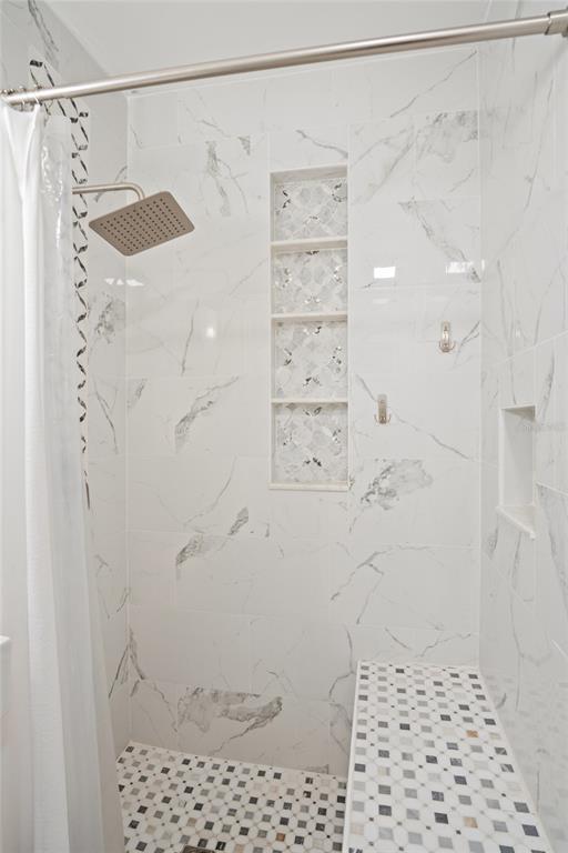 1840 N POWERS DRIVE gallery image #20