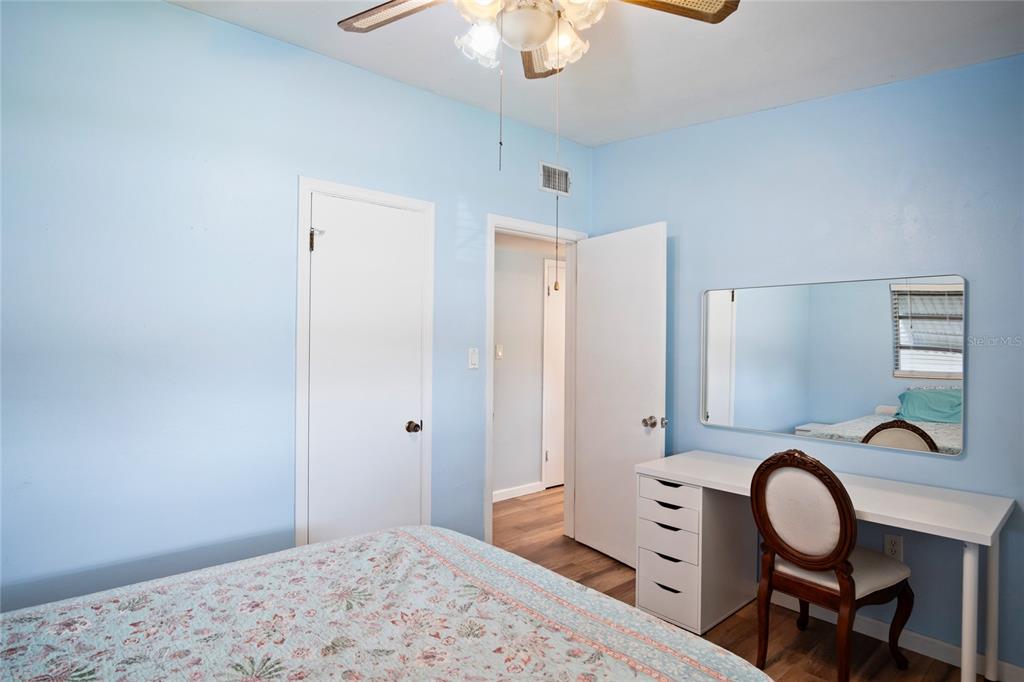 1840 N POWERS DRIVE gallery image #21