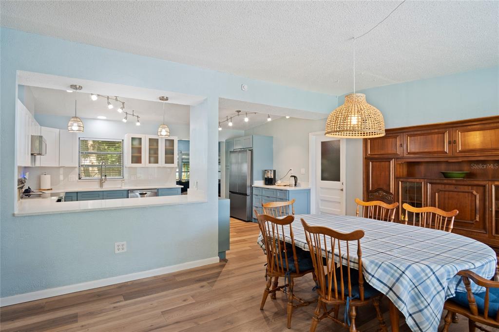 1840 N POWERS DRIVE gallery image #4