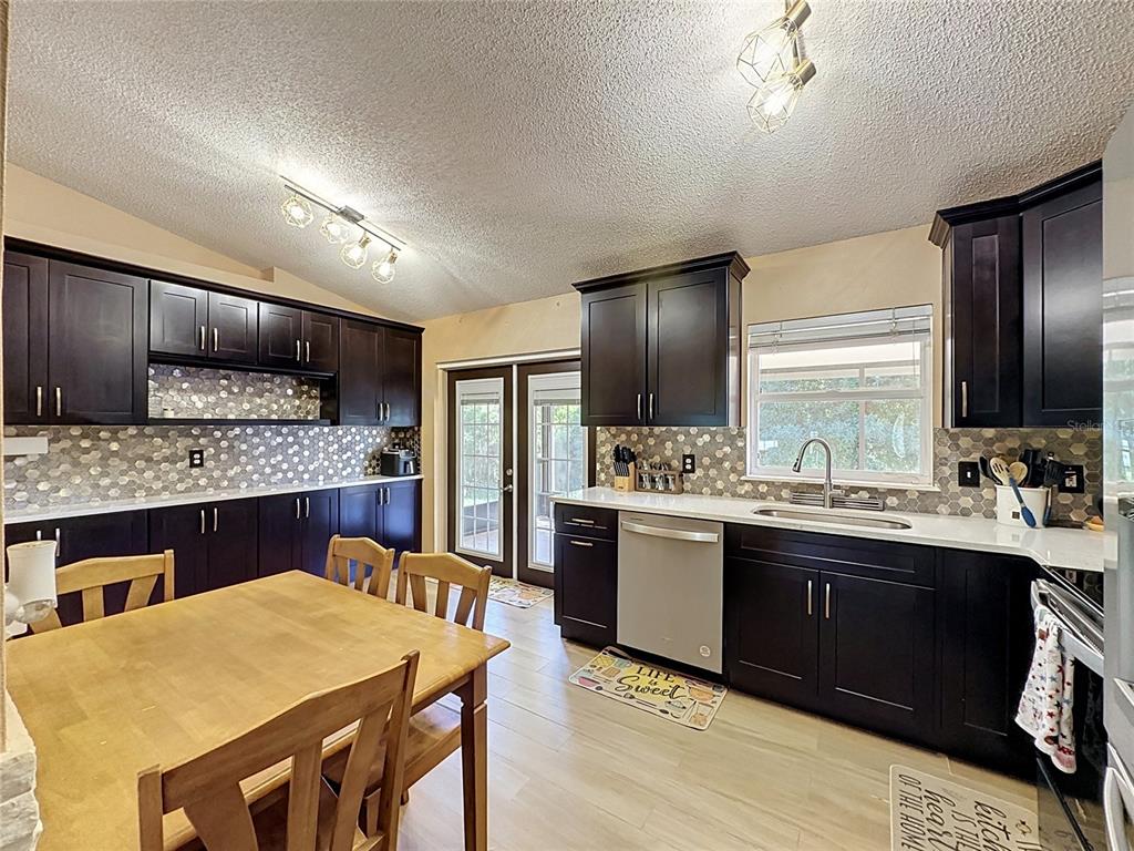 533 BENT OAK LOOP gallery image #10