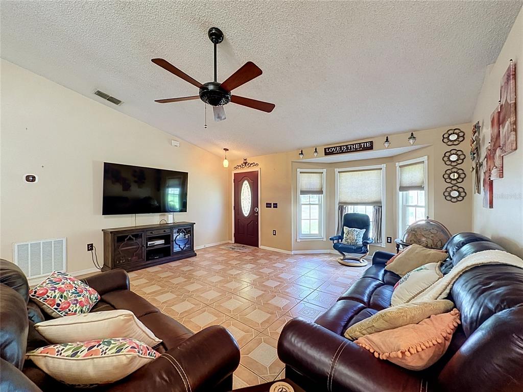 533 BENT OAK LOOP gallery image #4