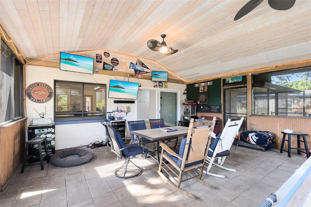 725 COQUINA COURT gallery image #16